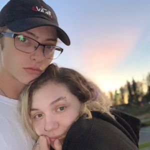 Meet your Posher, Riley